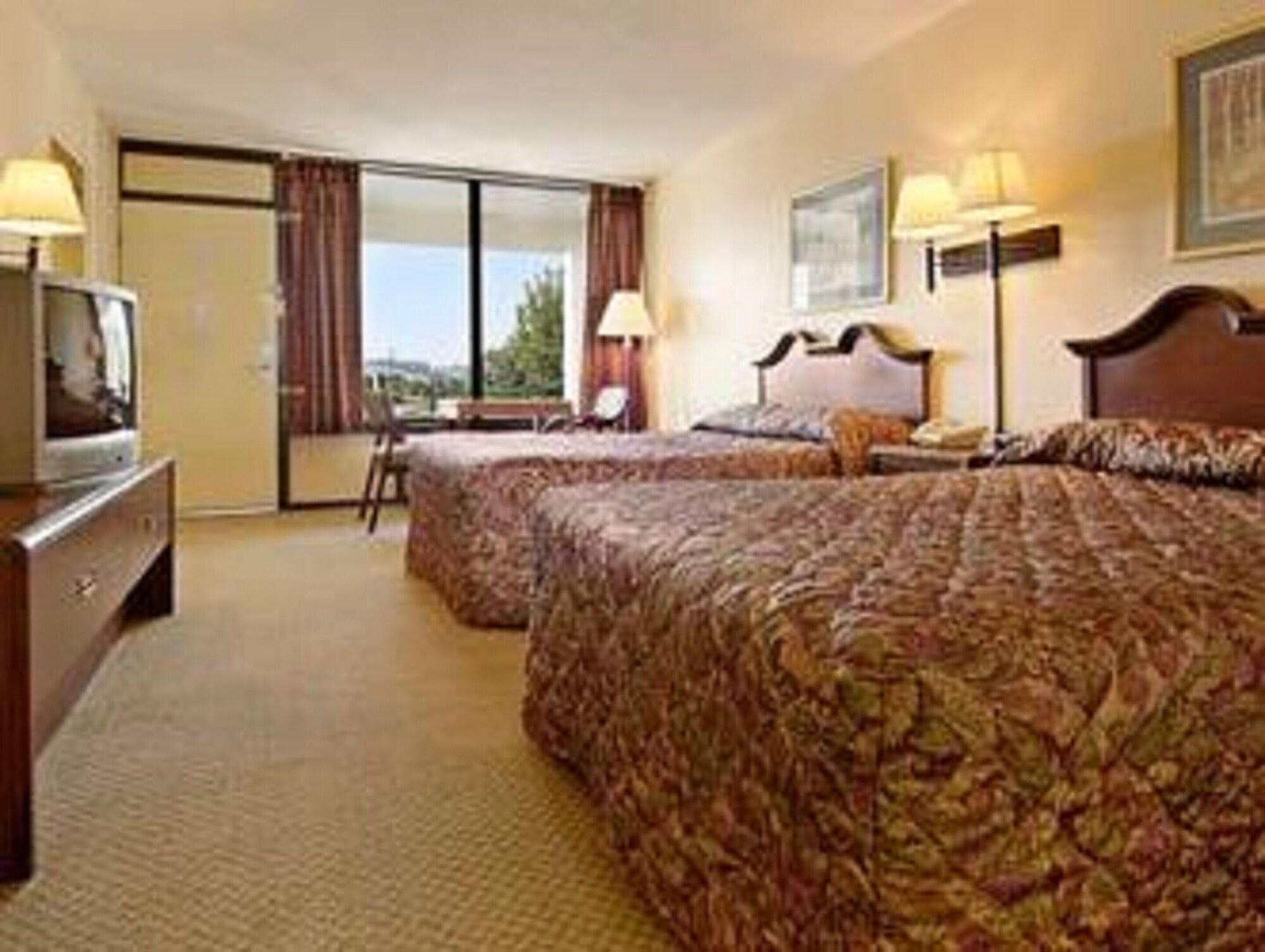 Inn Of Loudon Extérieur photo